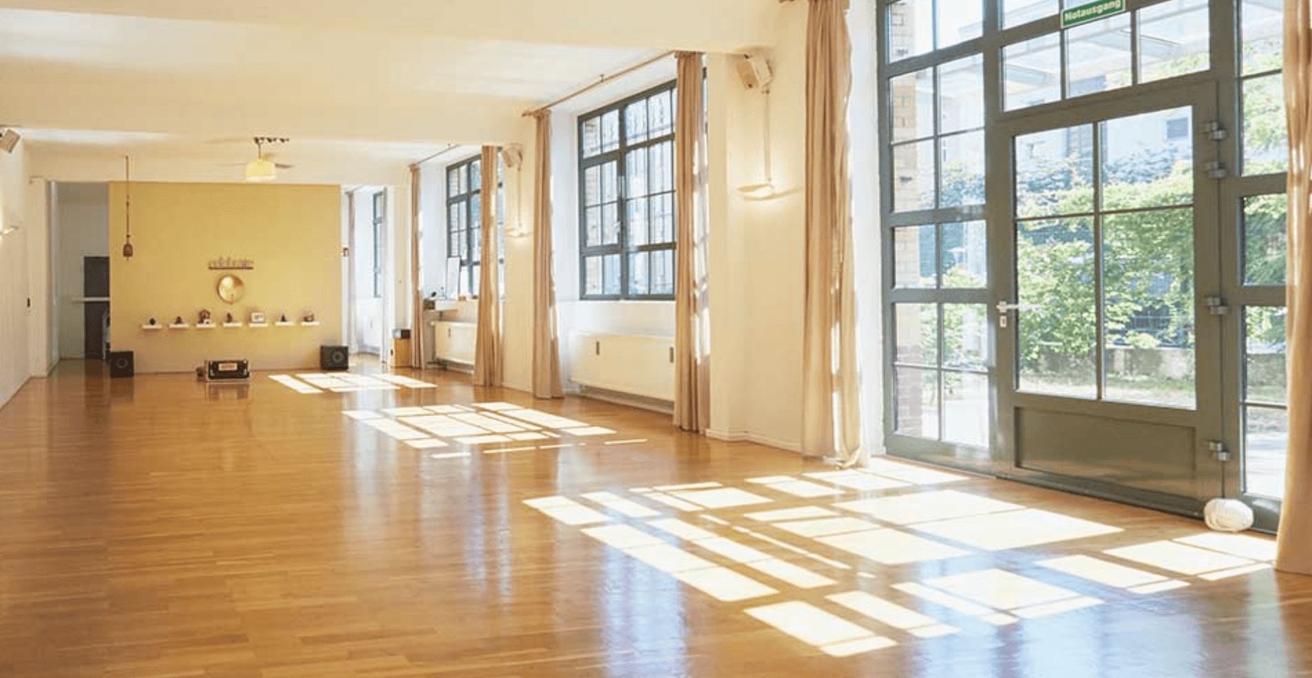  Peace Yoga Berlin – Jivamukti Yoga School